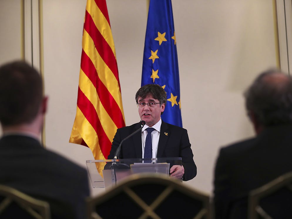 Carles Puigdemont ist von Spaniens Wahlbehörde von der Europawahl ausgeschlossen worden. (Archivbild)