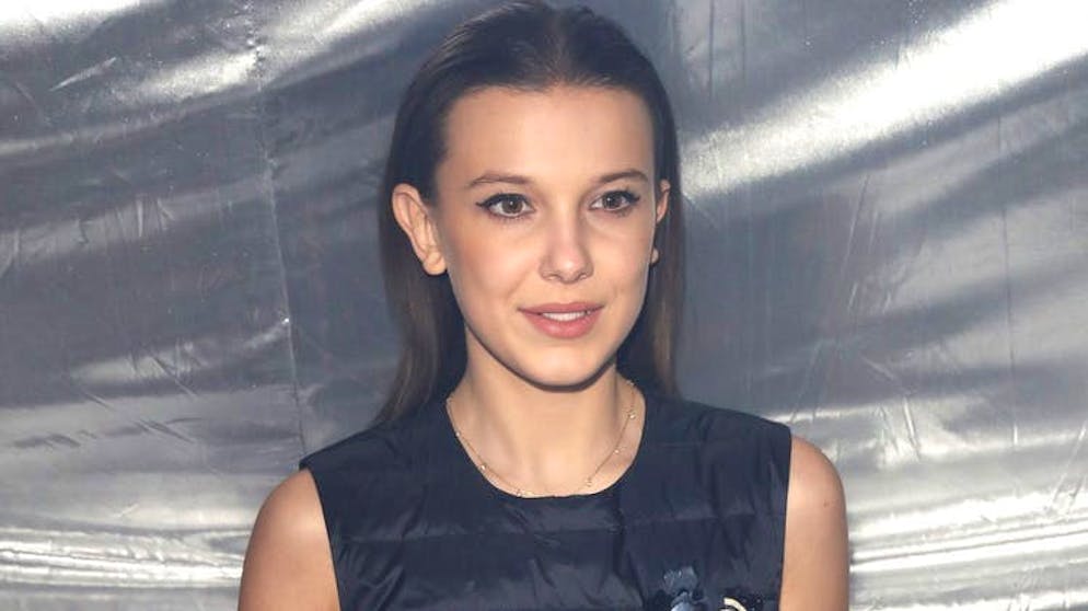 Greta Thunberg & Co.: ces adolescents changent le monde. Elle n’est pas seulement la coqueluche des adolescents: Millie Bobby Brown est même déjà apparue sur la liste «Time 100» des personnalités les plus influentes au monde, aux côtés de Donald Trump, Elon Musk et Oprah Winfrey. L’ambassadrice de l’Unicef, âgée de 15 ans, est le visage de la série Netflix «Stranger Things», travaille dans le mannequinat et compte 18,4 millions d’abonnés sur Instagram.