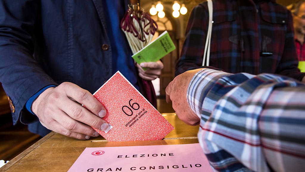 Elezioni cantonali. Seconda proiezione RSI: Governo fotocopia... con De Rosa