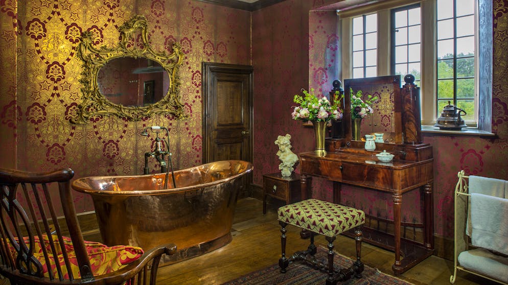 Dieses luxuriöse Tudor-Anwesen steht zum Verkauf