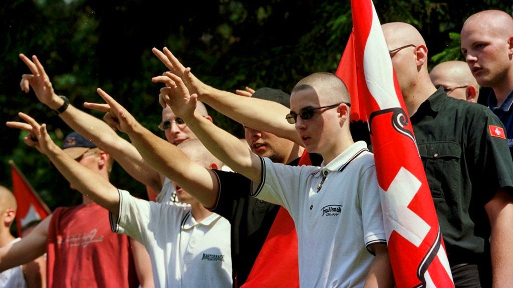 Mordfantasien gegen Ausländer. «Mir rotten alles us»: Schweizer Neonazis planen konkrete Terrorakte