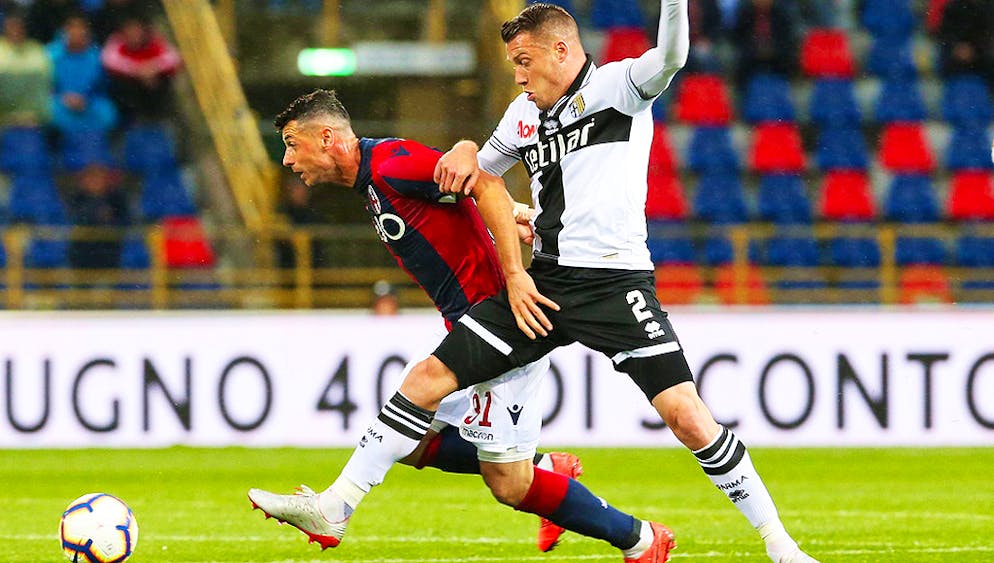 Blerim Dzemaili (links) trieb Bolognas Spiel gegen Parma an.