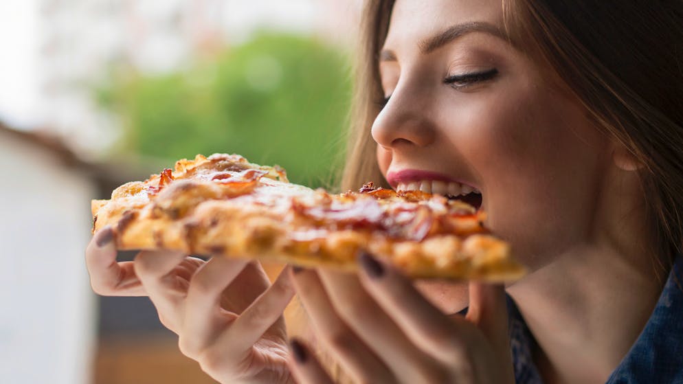 Zucker, Transfette und Salz zuhauf: Doch offenbar sind nicht nur die Inhaltsstoffe problematisch. 