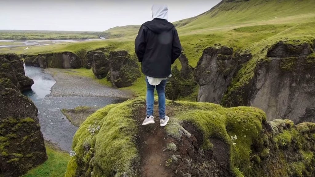 Nach Bieber Video Vollig Uberrannt Island Muss Canyon Schliessen