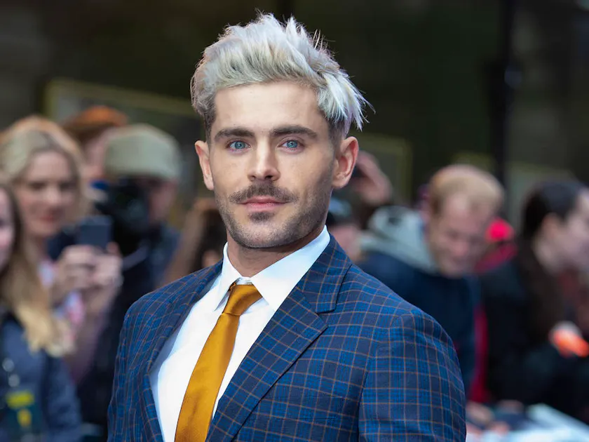 capelli biondo platino uomo corti