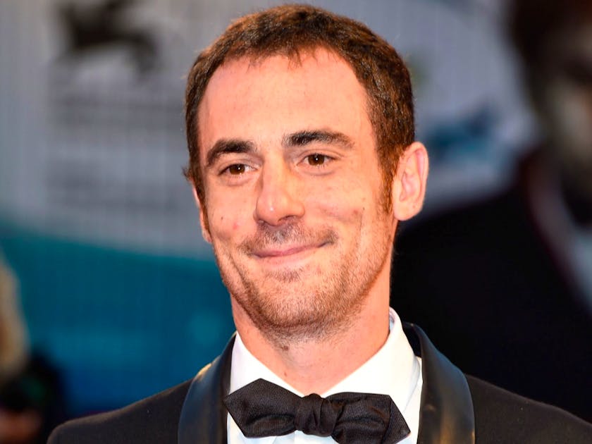 Spettacolo Elio Germano a teatro con «Segnale d'allarme La mia battaglia» blue News Spettacolo Elio Germano a teatro con «Segnale d'allarme La mia battaglia» blue News