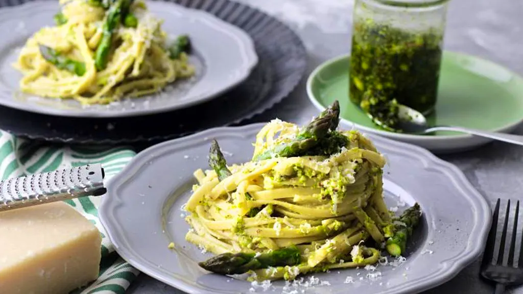 Wochenend-Rezept. Einfach und leicht – Bavette mit Spargelpesto