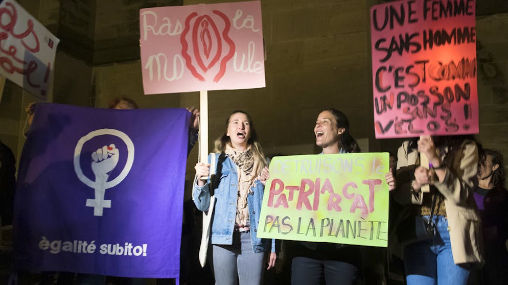 Frauenstreik am 14. Juni 2019. Bereits am Donnerstagabend sind zahlreiche Frauen auf die Strasse gegangen.