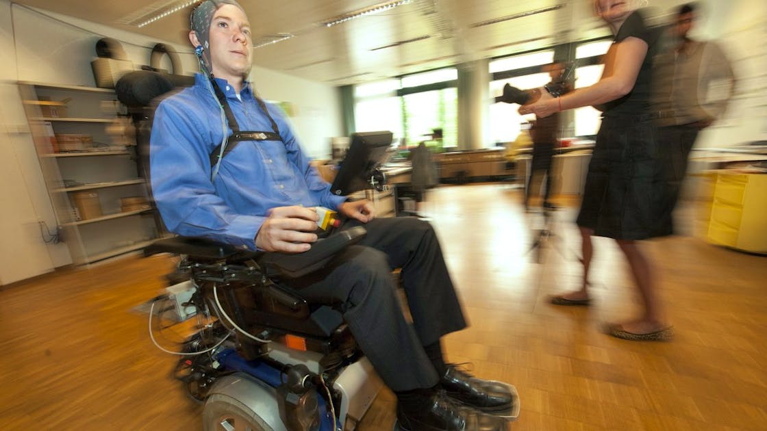 Médecine Mouvoir Son Fauteuil Roulant Par La Pensée Blue News