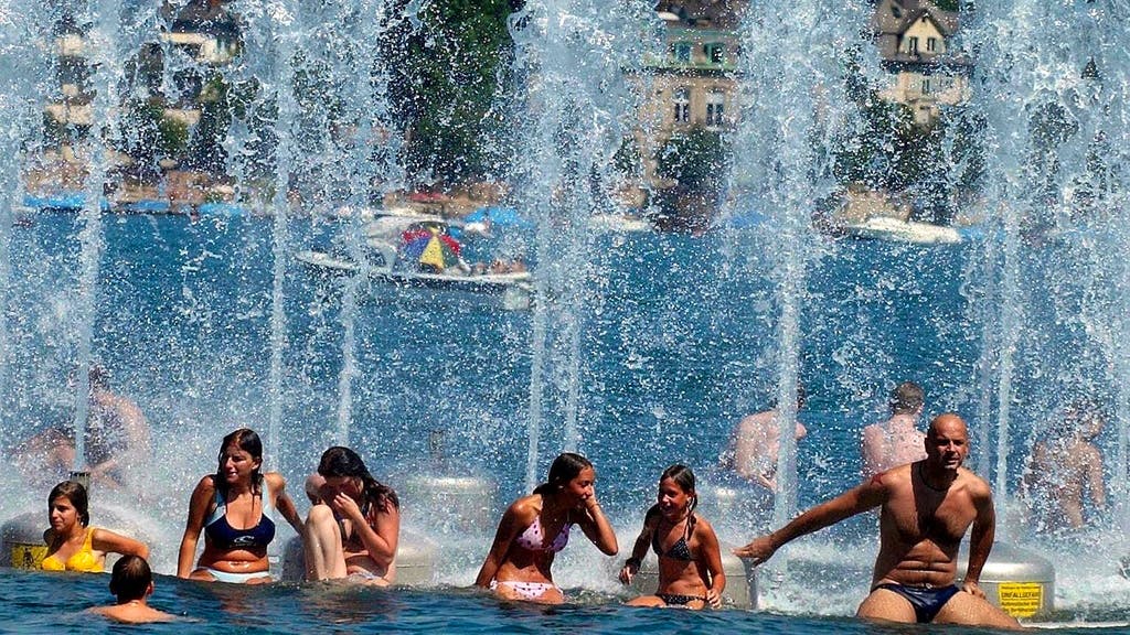 Badefreuden. Die zehn schönsten Fluss- und Seebäder der Schweiz
