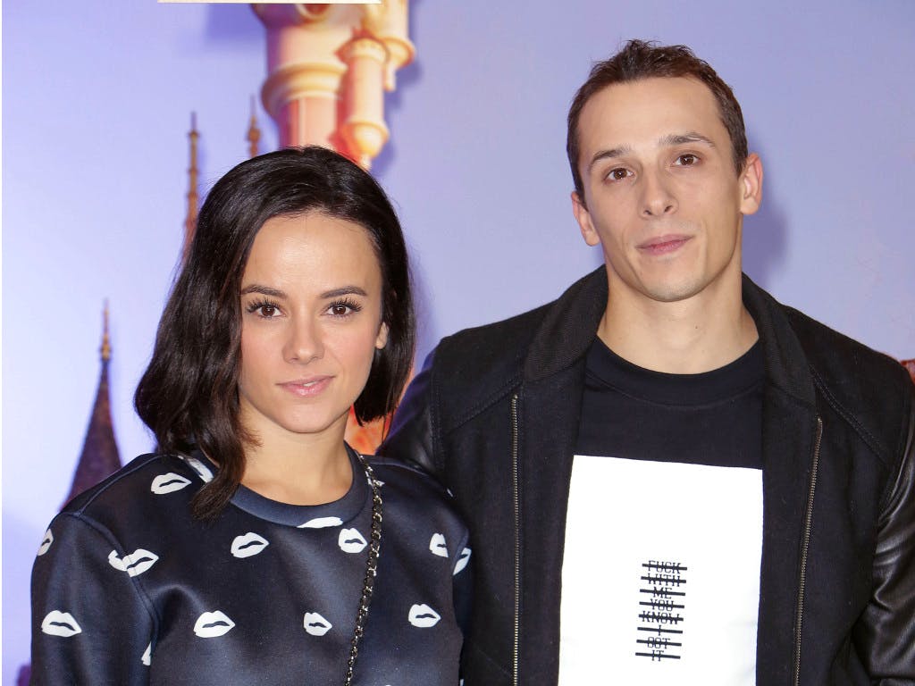 Alizee Fete Ses Trois Ans De Mariage Avec Gregoire Lyonnet