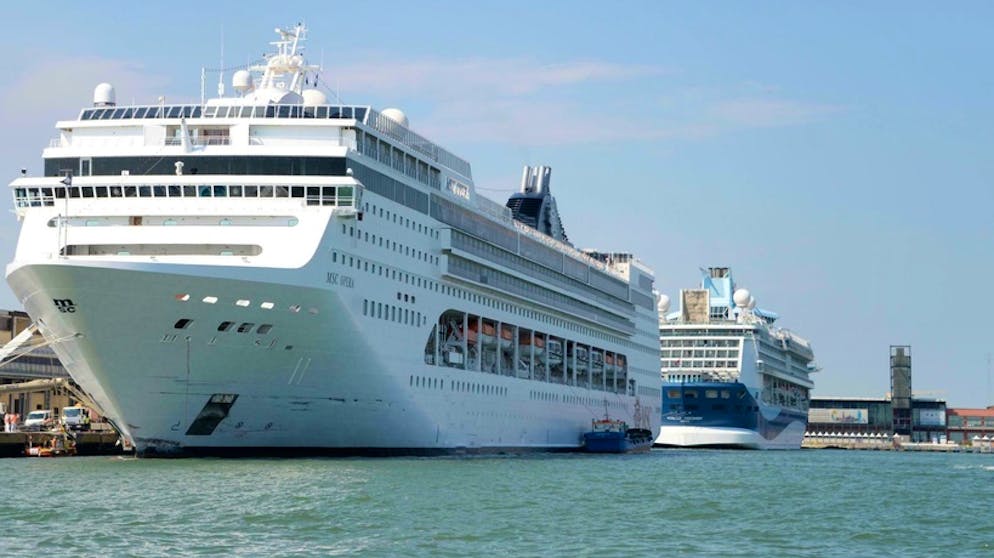In Venedig liegt oft Kreuzfahrtschiff an Kreuzfahrtschiff.