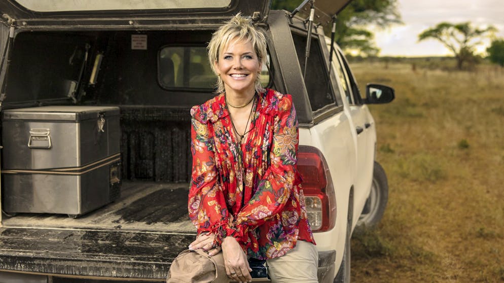 Bauer sucht Frau International»: Inka Bause – mit kaputtem Zeh auf  Liebesmission | blue News