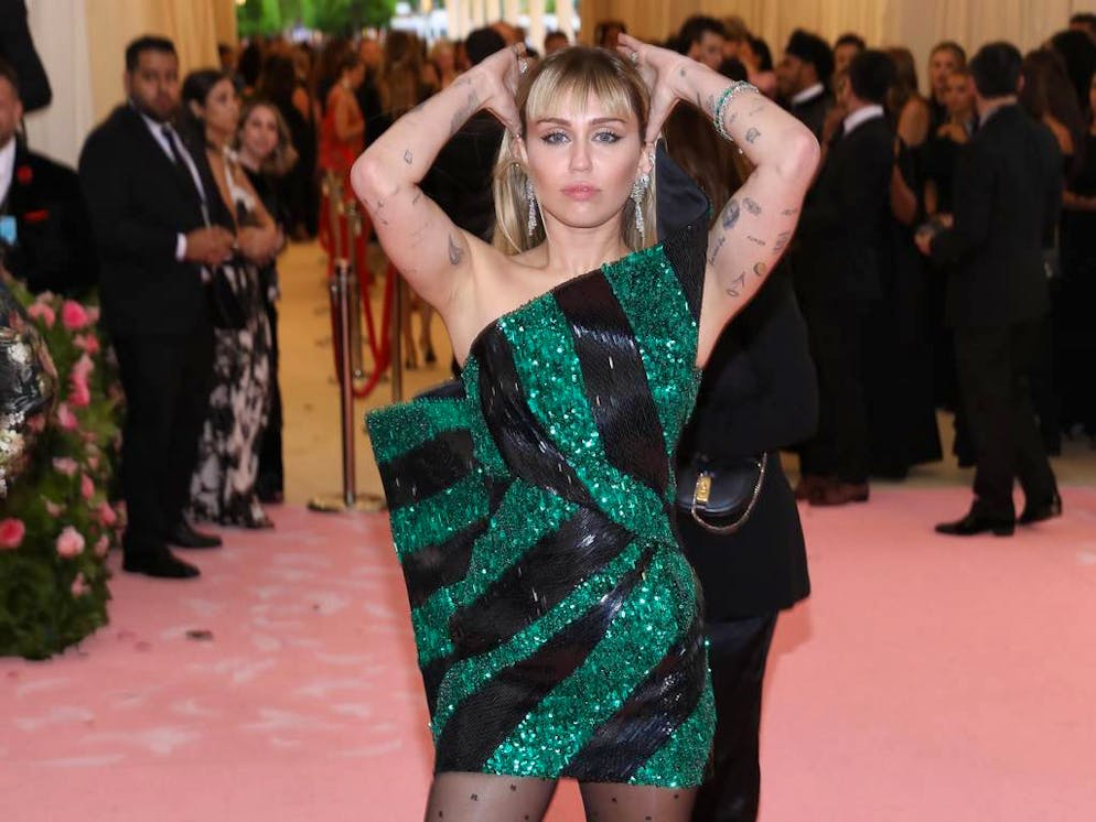 The 2019 Met Gala Celebrating Camp: Notes On Fashion at The Metropolitan Museum of Art on May 06, 2019 in New York City.
Featuring: Miley Cyrus
Where: New York, New York, United States
When: 07 May 2019
Credit: Andres Otero/WENN.com