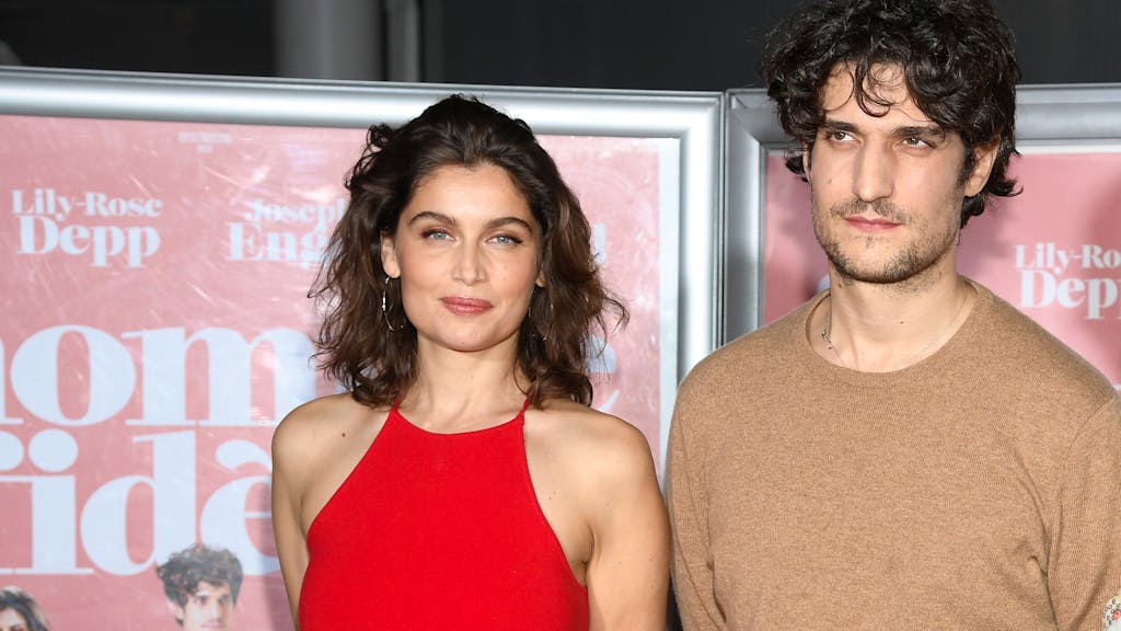 Laeticia Casta Comment Louis Garrel L A Aidee A Depasser Sa Peur Du Mariage