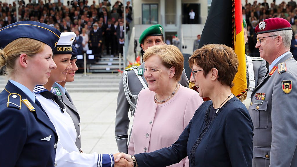 Deutschland. 75. Jahrestag des gescheiterten Attentats