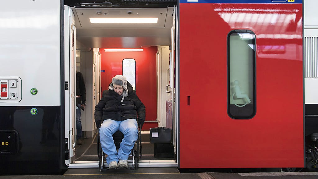 Passagiere verärgert. Rollstühle nur oben, Züge zu heiss – bei den SBB läuft ziemlich viel schief