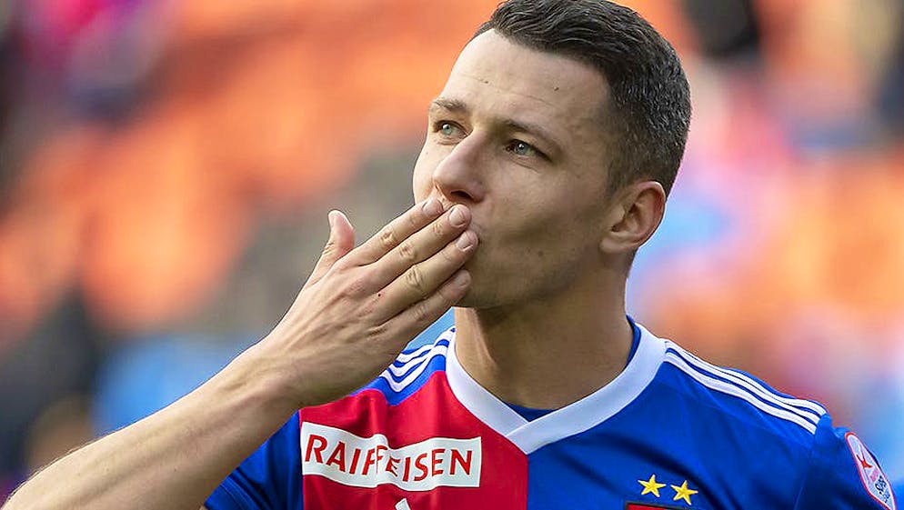 Marek Suchy spielt künftig in der Bundesliga für Augsburg.
