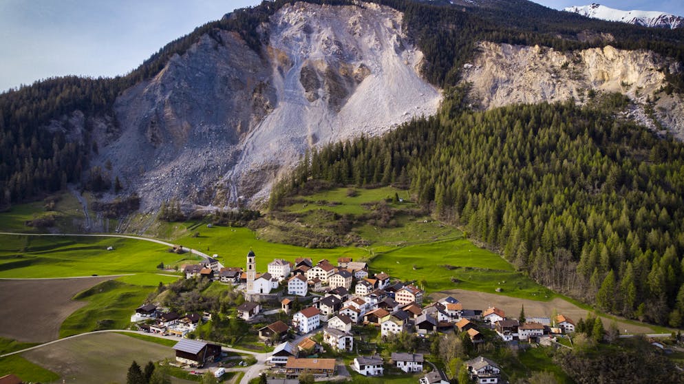 Immer wieder lösen sich Felsbrocken über Brienz GR. Der neuste war besonders gross.