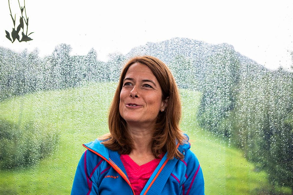 Wandern mit FDP-Chefin Petra Gössi. Petra Gössi über Liberalismus: «Der Staat gibt den Rahmen vor. Doch innerhalb dieses Rahmens muss ich mich schon selber bewegen.»