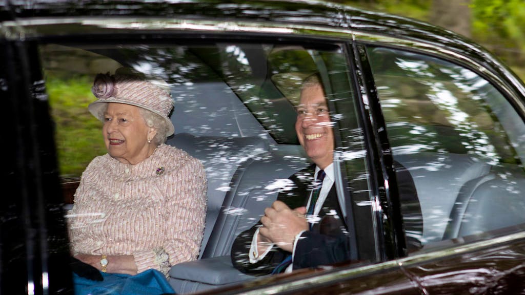 Stati Uniti. Il principe Andrea in un video a casa del miliardario Epstein