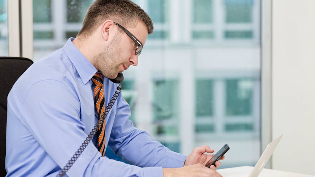 Nützliche Strategien. So hält uns das Smartphone vom Arbeiten ab – und was wir dagegen tun können