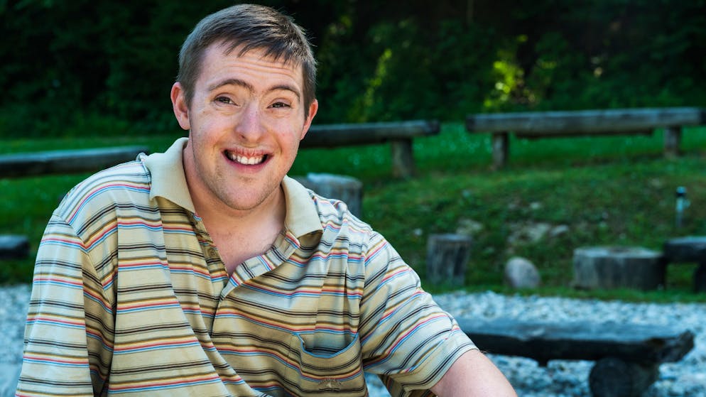 Nik Hartmann «Reisen mitohne Hindernis». Auch bei «Reisen mitohne Hindernis» am Start: Claude Fillner, 25, aus Hasle-Rüegsau BE.