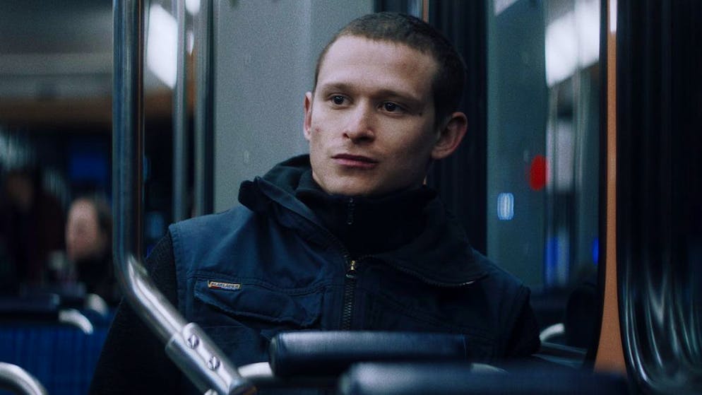 Das sind die Kino-Highlights im September. Joel Basman ist «Der Büezer» – und mit der Gesamtsituation unzufrieden.