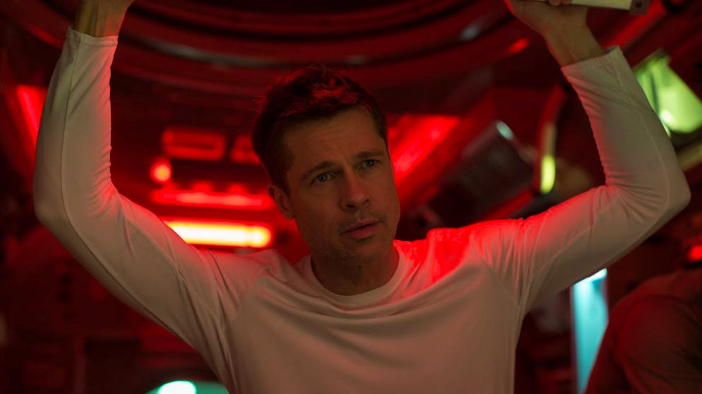 Das sind die Kino-Highlights im September. Vor 20 Jahren verschwand der Vater von McBride (Brad Pitt) auf der Suche nach ausserirdischem Leben.