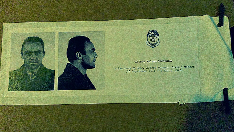 Der «ponische Überfall» auf den deutschen Sender in Gleiwitz 1939. Naujocks war im September 1939 erst 27 Jahre alt. Der Kieler sass ab 1946 bei den Nürnberger Prozessen auf der Anklagebank, nach Dänermark ausgeliefert und dort verurteilt, aber schon 1950 wieder freigelassen. Naujocks starb 1966 in Hamburg.