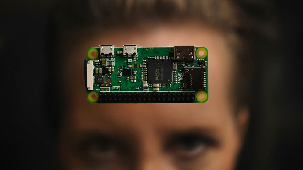 Gehirn oder Chip, wer ist überlegen? Die künstliche Intelligenz macht rasante Fortschritte.