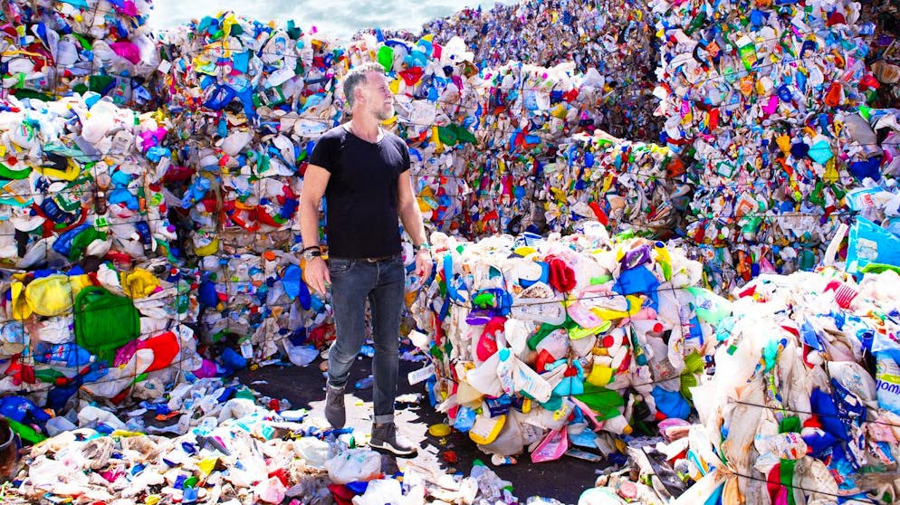 Gesundheitliche Folgeschäden?. Jenke von Wilmsdorff warnt vor der Plastikflut: «Was den meisten Menschen nicht bewusst ist, wir nehmen damit auch regelmässig Mikroplastik und Weichmacher in unseren Körper auf, was Folgen für unsere Gesundheit haben kann.»