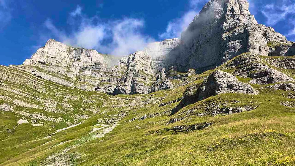 Ein Basejumper ist nach dem Absprung in der Hohwand bei Walenstadt SG tödlich verunglückt.