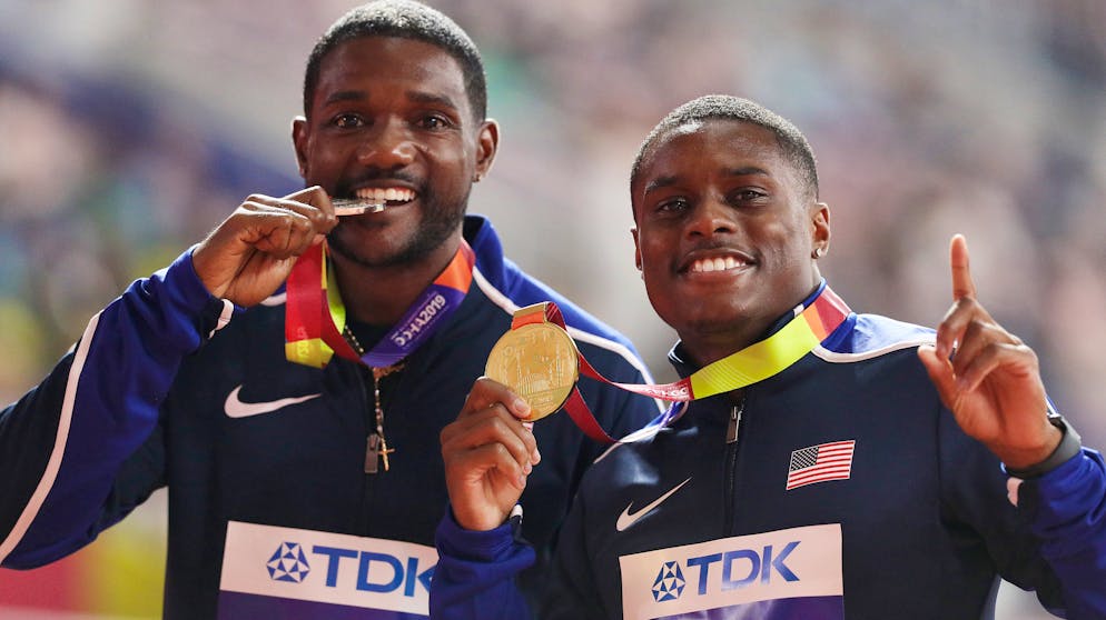 Die besten Bilder der Leichtathletik-WM 2019. Coleman ist es egal, er feiert seinen Gold-Lauf zusammen mit Silbermedaillen-Gewinner Justin Gatlin – einem ehemaligen Dopingsünder.