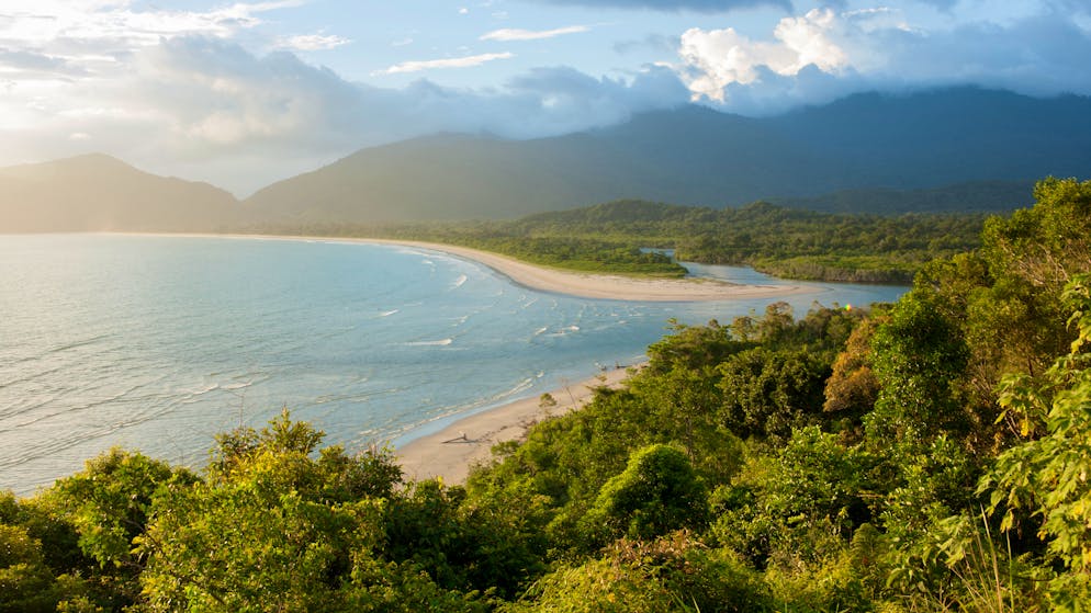 Das sind die Trenddestinationen 2020. Platz zwei: 72 Strände, zehn Inseln – wer nach Ubatuba fährt, bekommt Meer fürs Geld. An der Küste des brasilianischen Bundesstaats São Paulo lassen sich vortreffliche Badeferien verbringen.