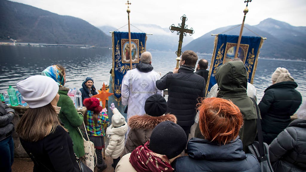 Orthodoxes Christentum. Über zwei Millionen Russen beim Eisbaden — auch in der Schweiz