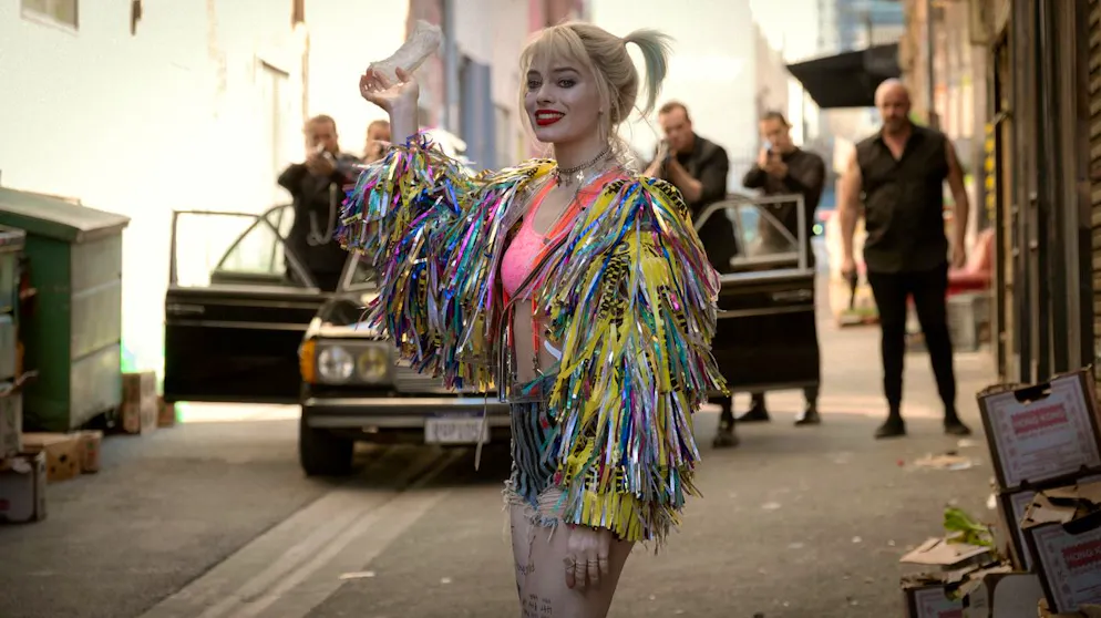 Das sind die Kino-Highlights im Februar. Kunterbunt und durchgeknallt: Harley Quinn (Margot Robbie) ist zurück!