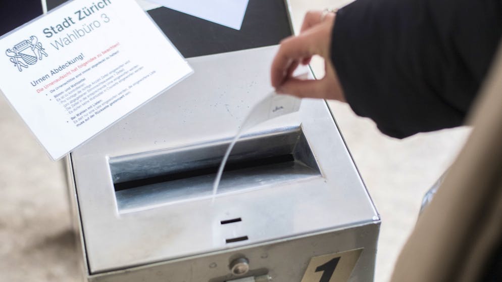 Die Stadt Zürich will auch Ausländerinnen und Ausländer den Gang zur Urne erlauben.
