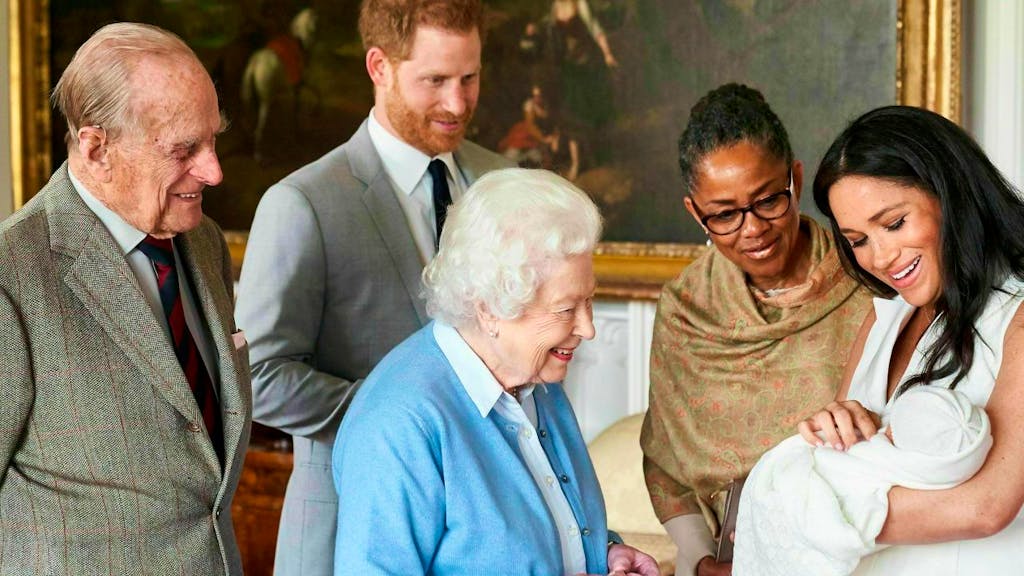 Gran Bretagna. Famiglia reale frena su Harry e Meghan
