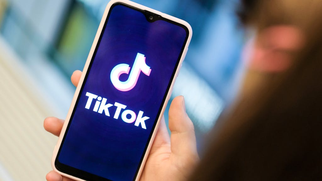 Transparenz gewünscht. TikTok schliesst Sicherheitslücken und ändert seine Nutzerrichtlinien