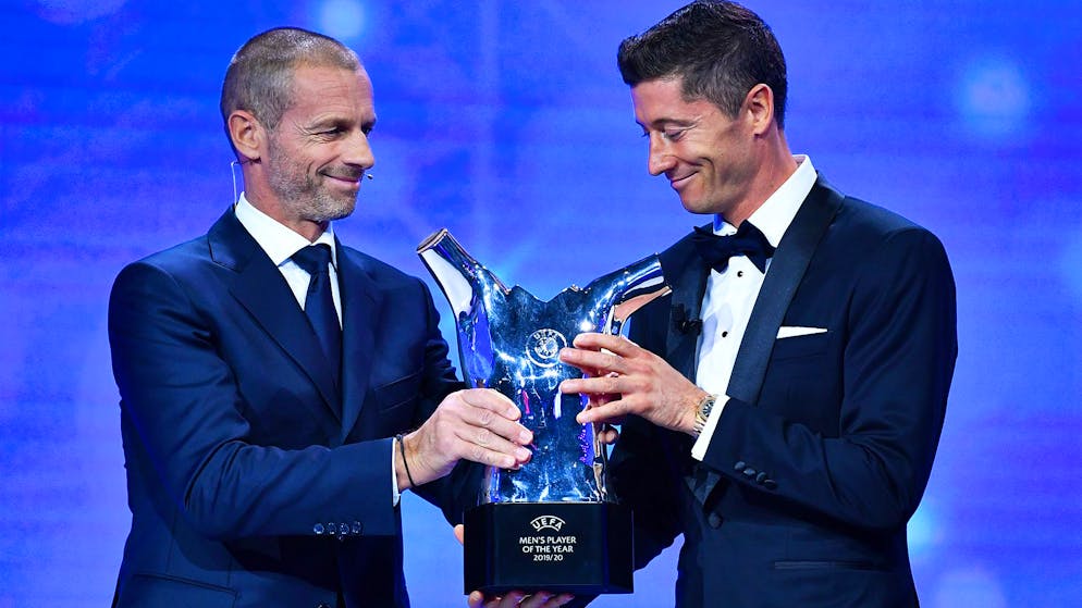 Robert Lewandowski ist Nachfolger von Virgil van Dijk.
