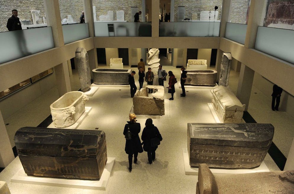 Sarkophage im Neuen Museum auf der Museumsinsel in Berlin. (Archiv)