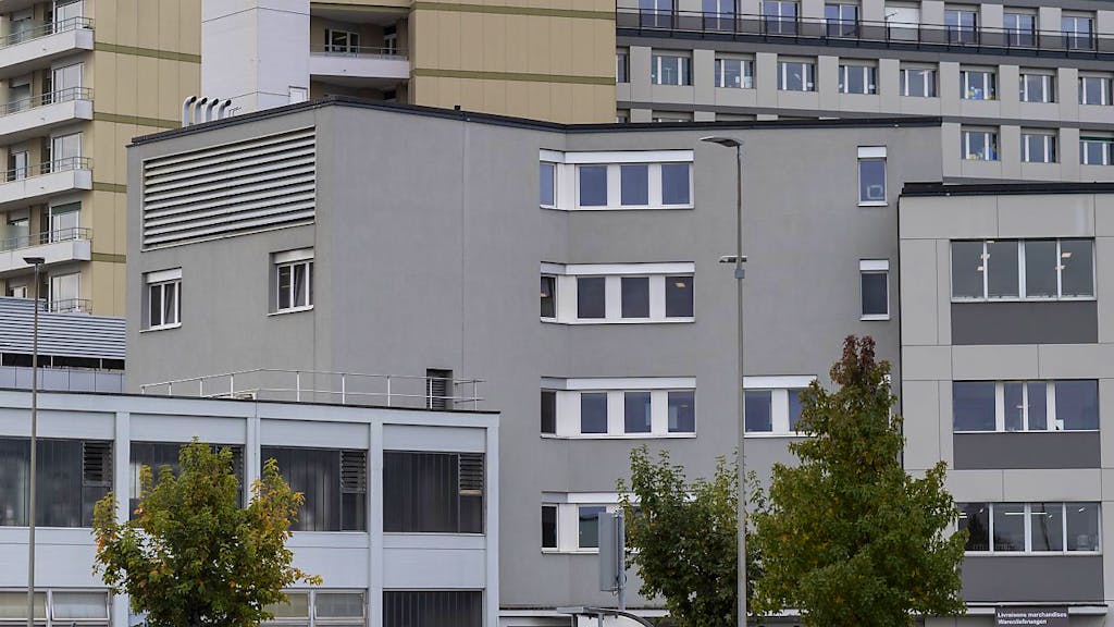 Coronavirus. Fribourg durcit le ton contre le coronavirus