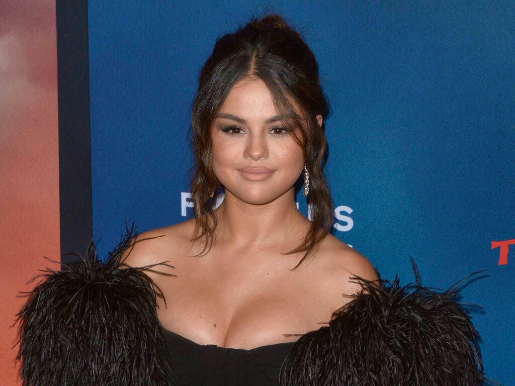 Actu People: Selena Gomez Vote Pour La Première Fois Cette Année Et L ...