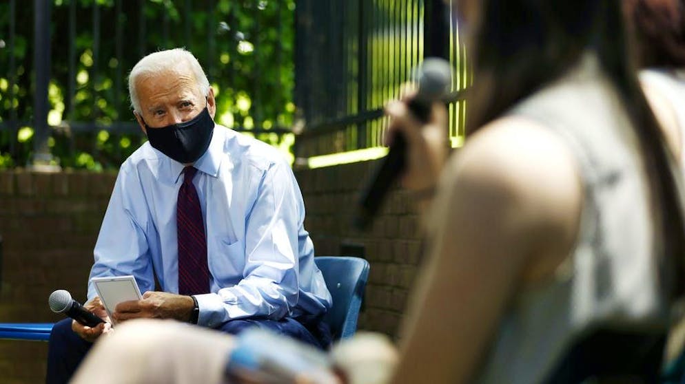 La campagne électorale américaine en temps de crise. Toujours est-il que pour son challenger démocrate, l’ancien vice-président Joe Biden, faire campagne s’avère également difficile en ces temps de crise. 