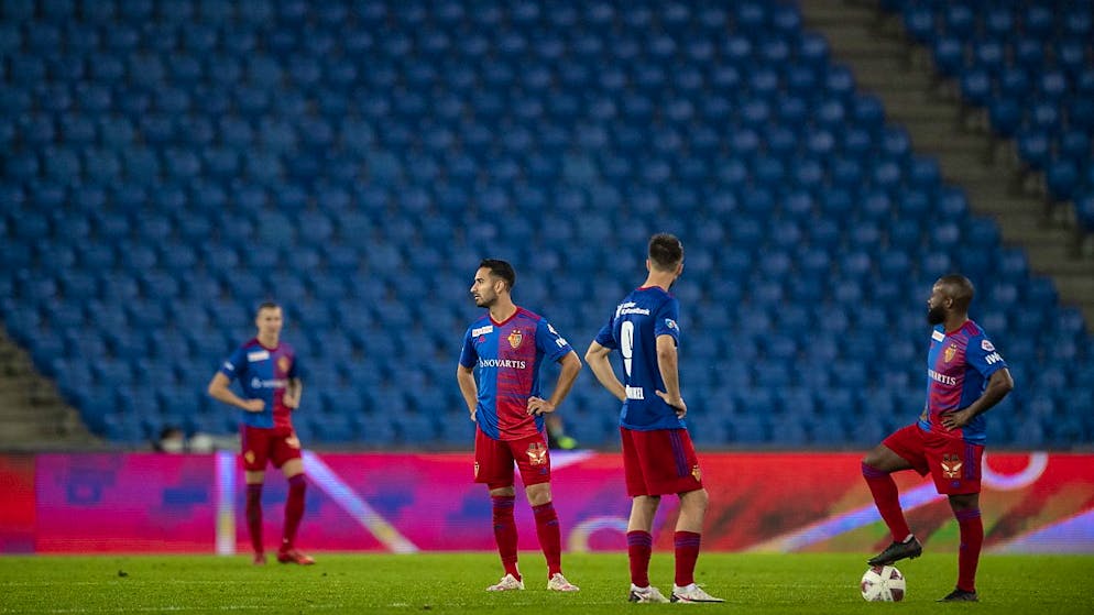 Der FCB meldet sich zurück, die meisten anderen spielen nicht mehr: Die Spieler vom FC Basel greifen am Sonntag in St. Gallen nach vier Wochen ins Wettkampfgeschehen ein – es ist das einzige Super-League-Spiel an diesem Wochenende.