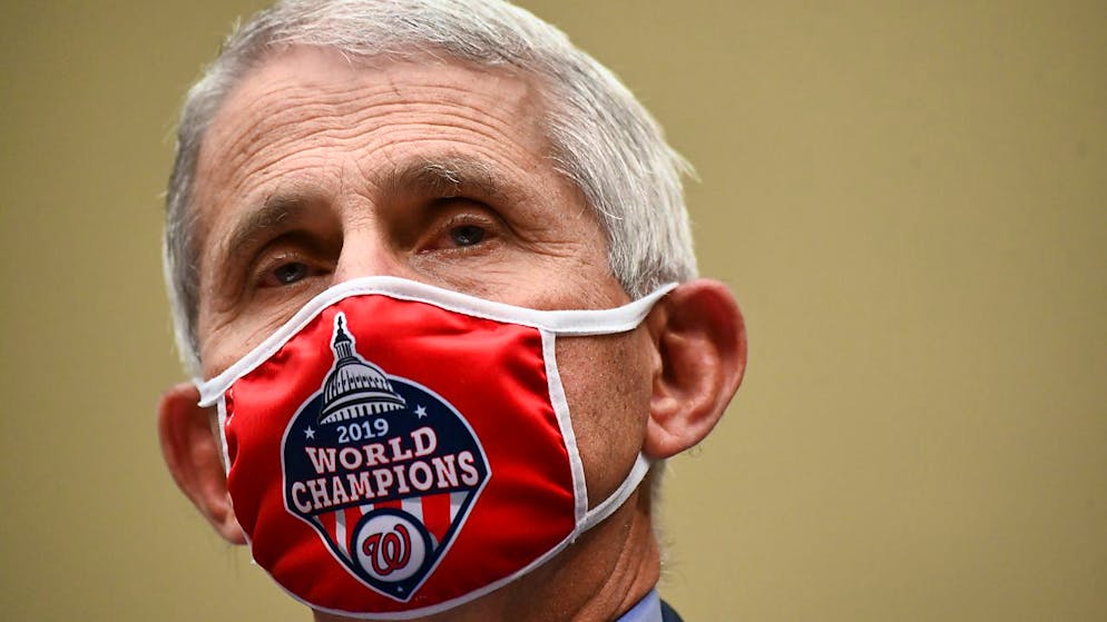 US-Gesundheitsexperte Anthony Fauci warnt eindringlich vor einem immer stärkeren Corona-Ausbruch in den USA (Archivbild)