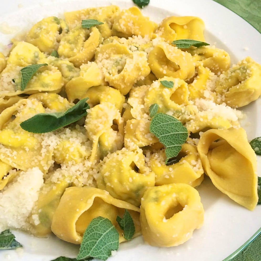 Das Essen von verunreinigten Tortellini hat eine Frau in Deutschland möglicherweise das Leben gekostet.