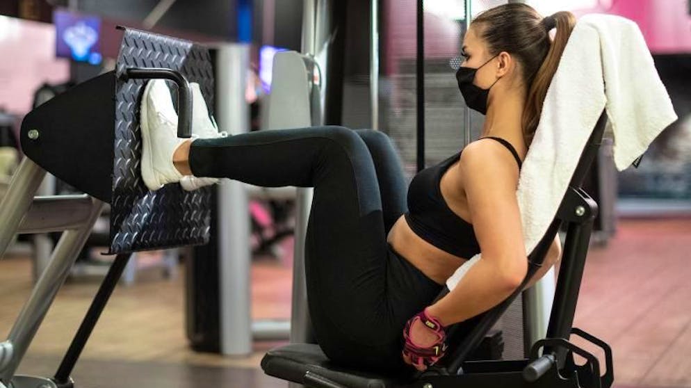 Laut der Studie der Stanford-Wissenschaftler gehören in den USA auch Fitness-Center zu den Superspreader-Orten.