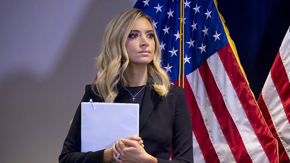 Trump-Sprecherin Kayleigh McEnany: Trump wird bei seiner eigenen Amtseinführung anwesend sein.